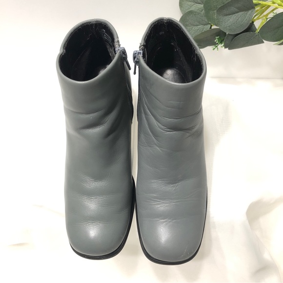 White Mountain Shoe Women 6 Ankle Boot Fairchild Gray Sq Toe Chunk Heel Leather - Picture 3 of 13